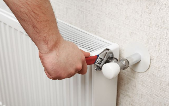 暖氣片溫控設(shè)施不能私自拆除，會(huì)導(dǎo)致樓棟水力失衡